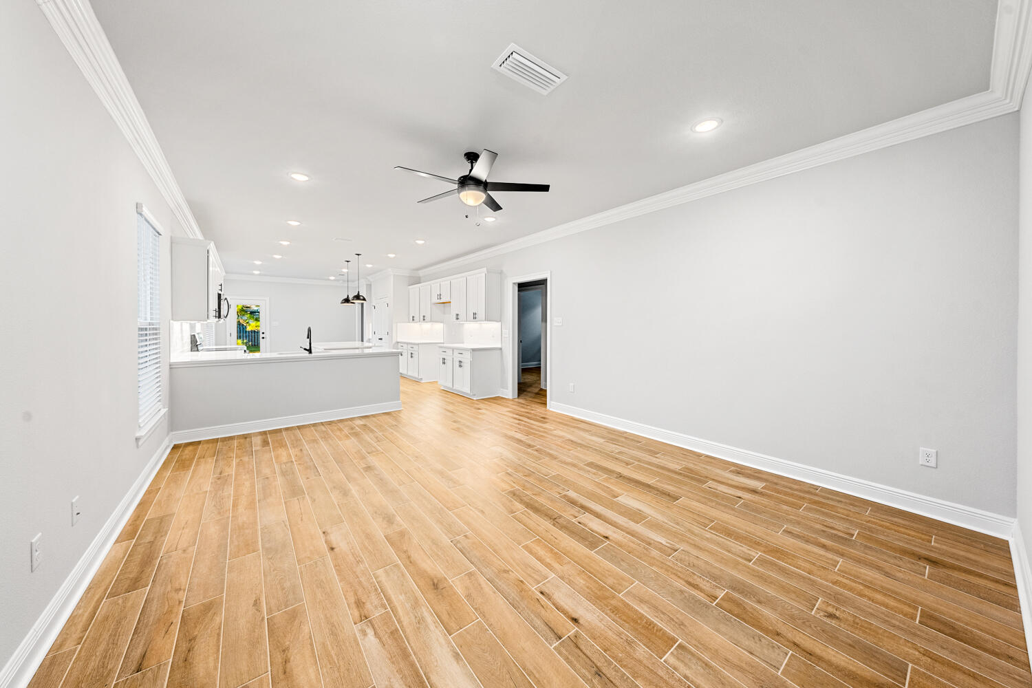 699 Earl Godwin Road Freeport, FL 32439 - Photo 8 of 22 KH207904