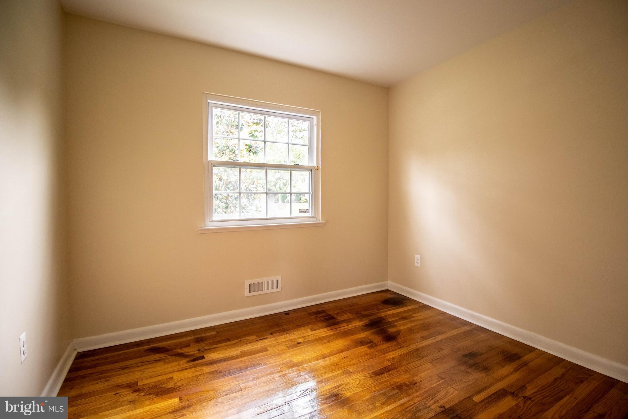 1213 Canberwell Road Baltimore, MD 21228 - Photo 18 of 30 Bedroom