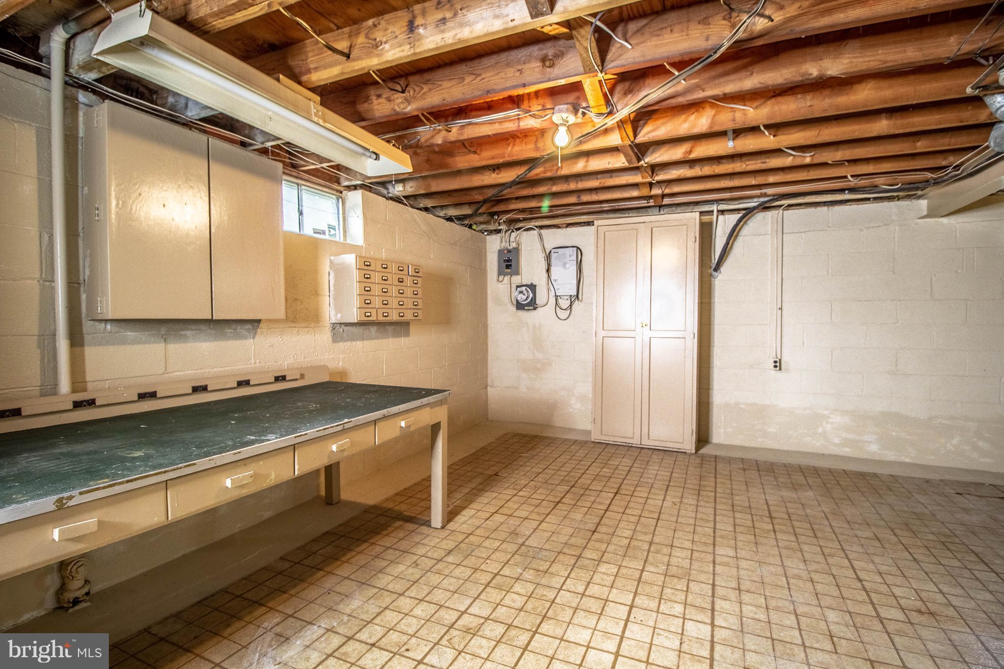 1213 Canberwell Road Baltimore, MD 21228 - Photo 22 of 30 Basement