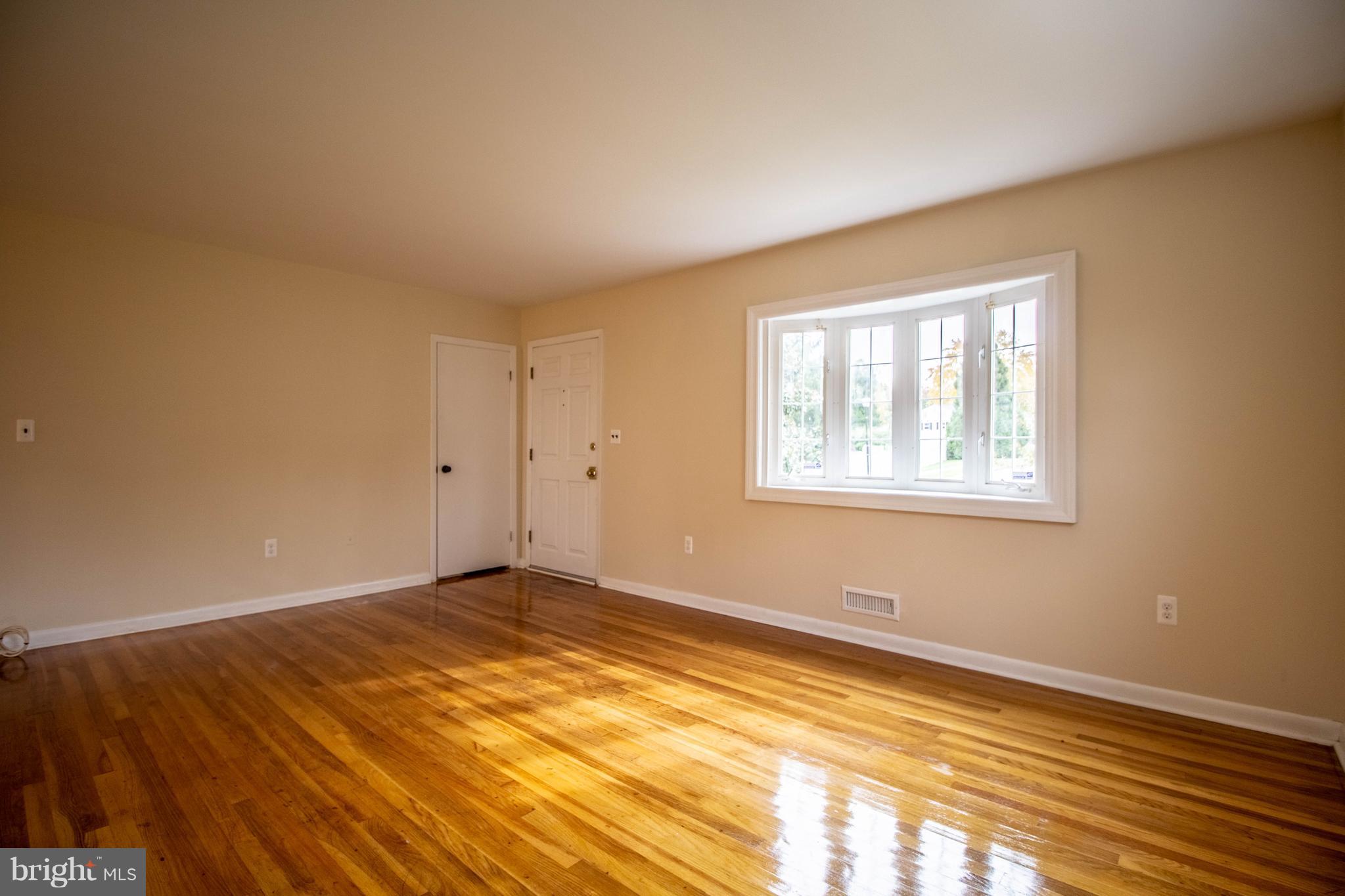 1213 Canberwell Road Baltimore, MD 21228 - Photo 6 of 30 Master Bedroom