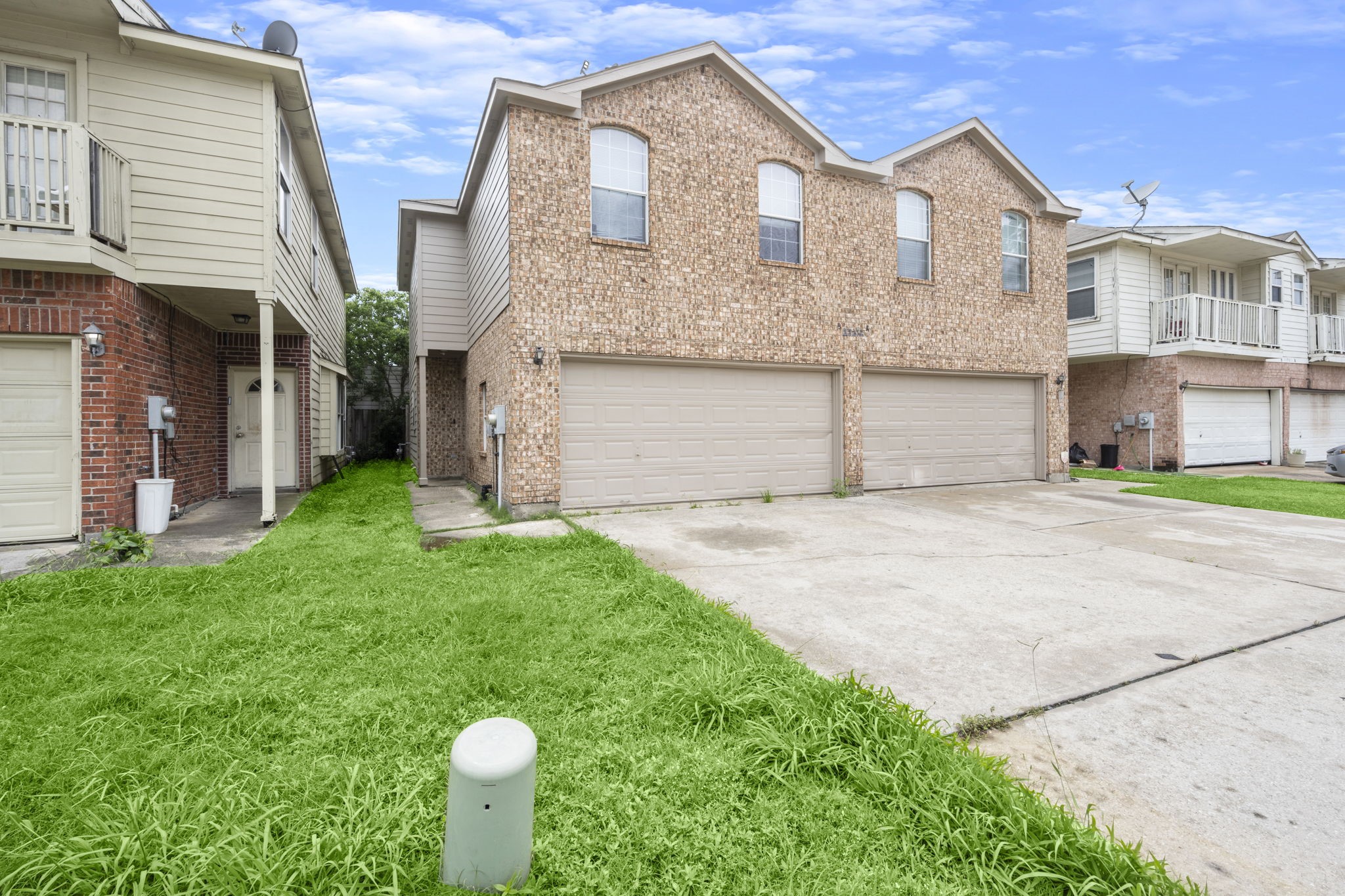 11911 Chetman Drive, Unit B Houston, TX 77065 - Photo 3 of 24