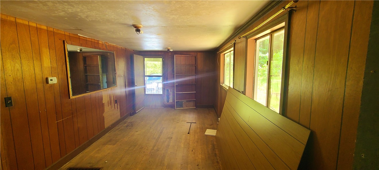 668 Mt Bethel Road Sunset, SC 29685 - Photo 5 of 13 Living Room