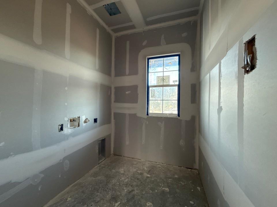 165 Oak Grv Way Springtown, TX 76082 - Photo 8 of 14