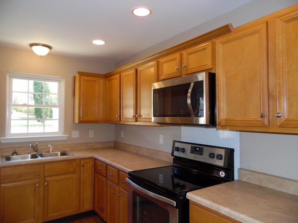 2216 Sherwood Road Kingsport, TN 37664 - Photo 7 of 33 All New Appliances