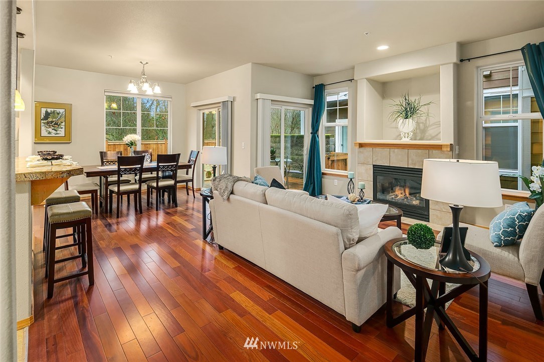 17138 114th Lane Southeast Renton, WA 98055 - Photo 2 of 19 Gallery Image 2