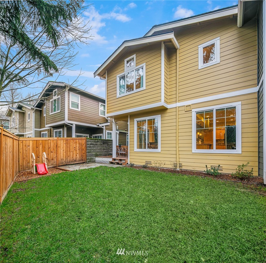 17138 114th Lane Southeast Renton, WA 98055 - Photo 16 of 19 Gallery Image 16