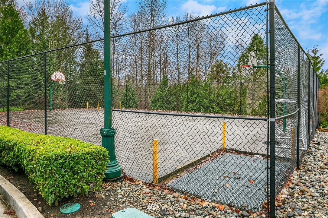 17138 114th Lane Southeast Renton, WA 98055 - Photo 18 of 19 Gallery Image 18