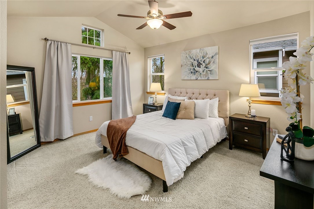 17138 114th Lane Southeast Renton, WA 98055 - Photo 8 of 19 Gallery Image 8