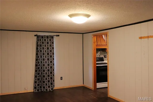 $65,000 | 16638 Delmo Street, Essex, MO 63846