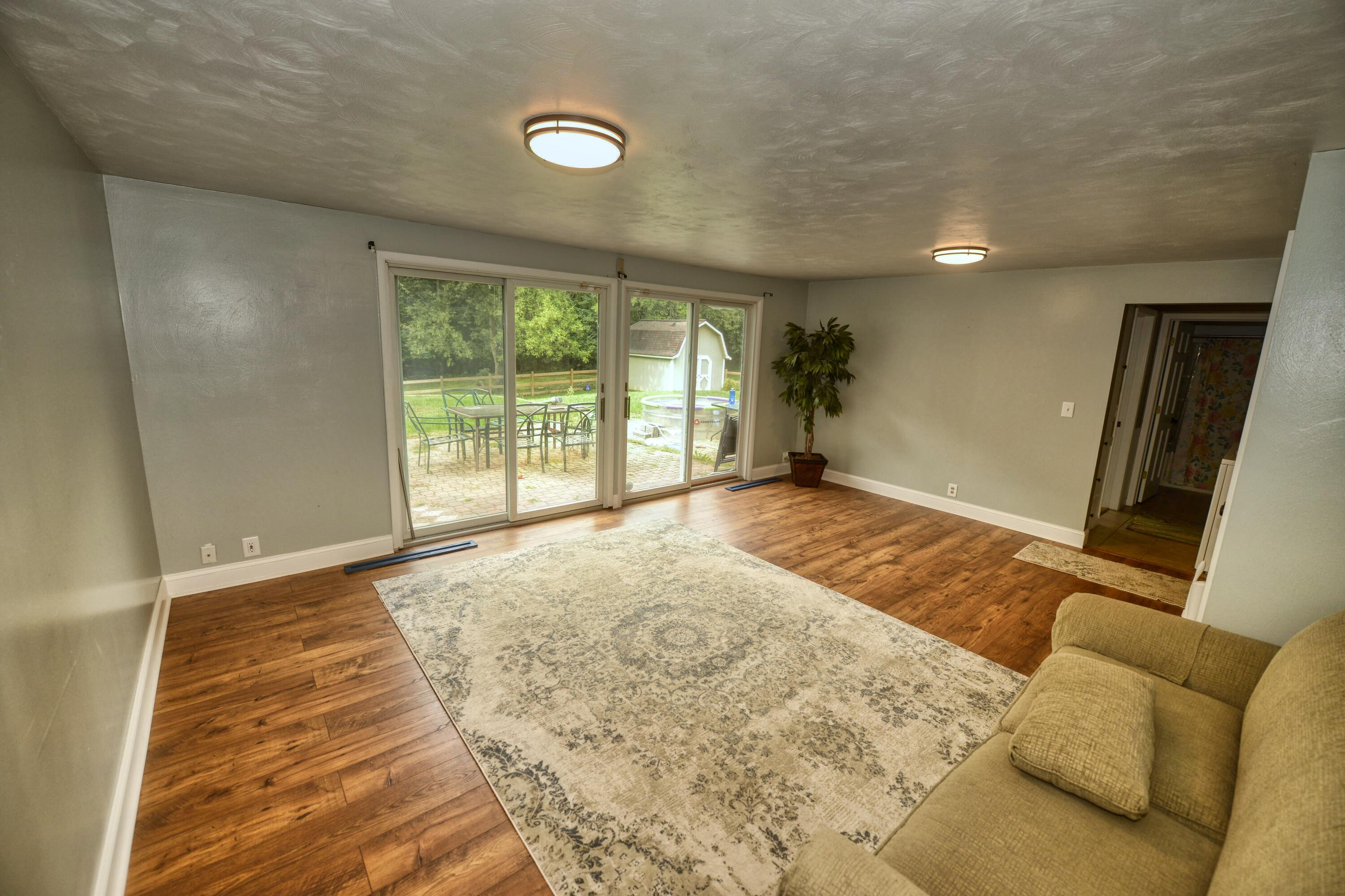 818 North Philip Road Niles, MI 49120 - Photo 12 of 28 14818 Phillip rd
