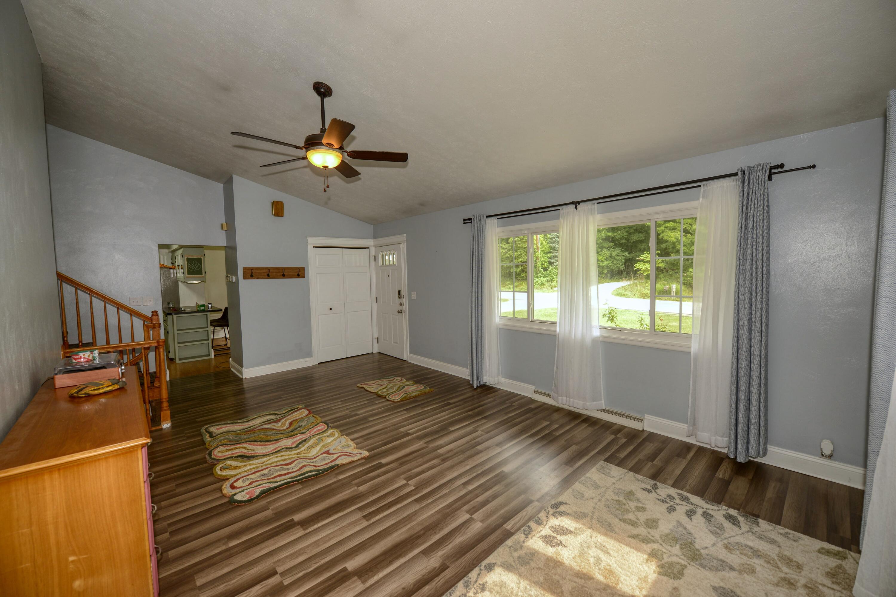 818 North Philip Road Niles, MI 49120 - Photo 4 of 28 6818 Phillip rd