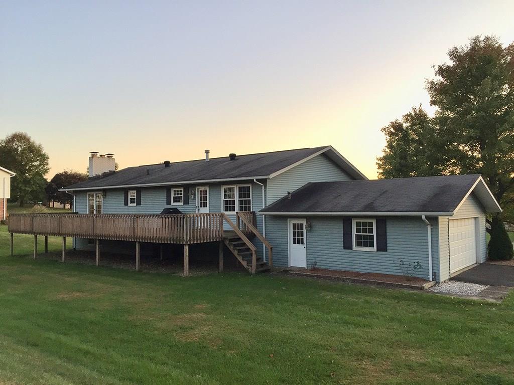 11 Stonegate Road Indiana, PA 15701 - Photo 18 of 20 Deck & Exterior
