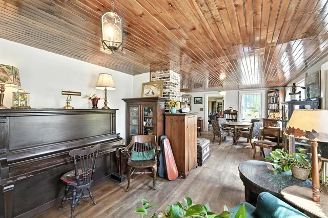 $280,000 | 125 North Pond Road, Rome, ME 04963