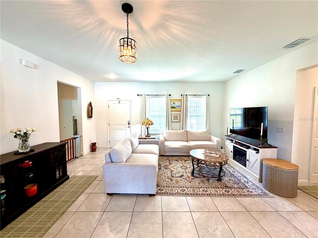 15943 Southwest 53rd Court Ocala, FL 34473 - Photo 4 of 19