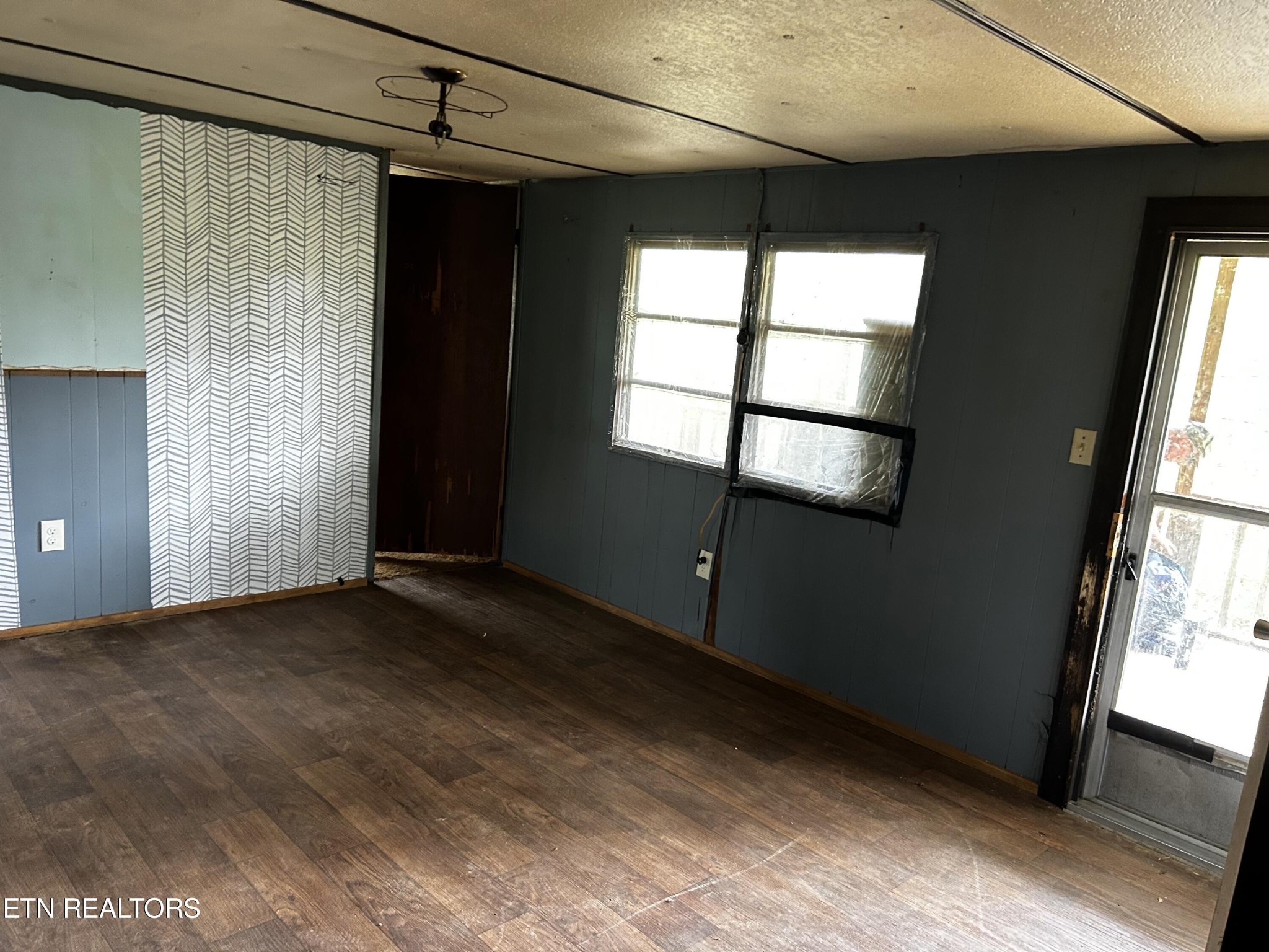 355 Cedar Lane Road Madisonville, TN 37354 - Photo 6 of 15
