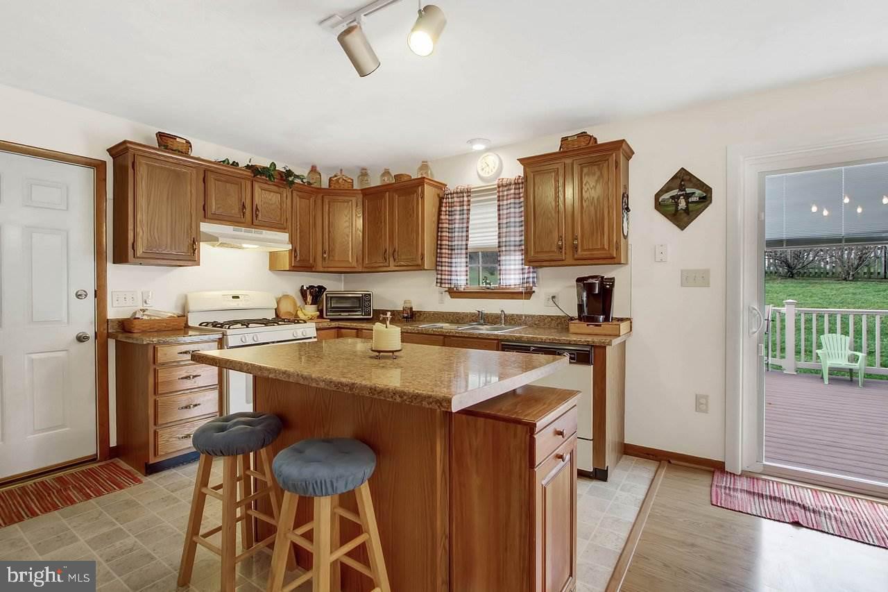 140 Timber Lane Hanover, PA 17331 - Photo 14 of 25 Gallery Image 14
