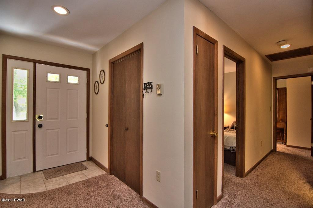 3248 Northgate Road Lake Ariel, PA 18436 - Photo 4 of 36