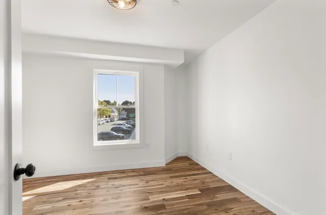 $2,200 | 8 Enon Street, Unit 203, Beverly, MA 01915