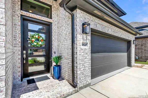 $526,900 | 1820 Durham, Bulverde, TX 78163