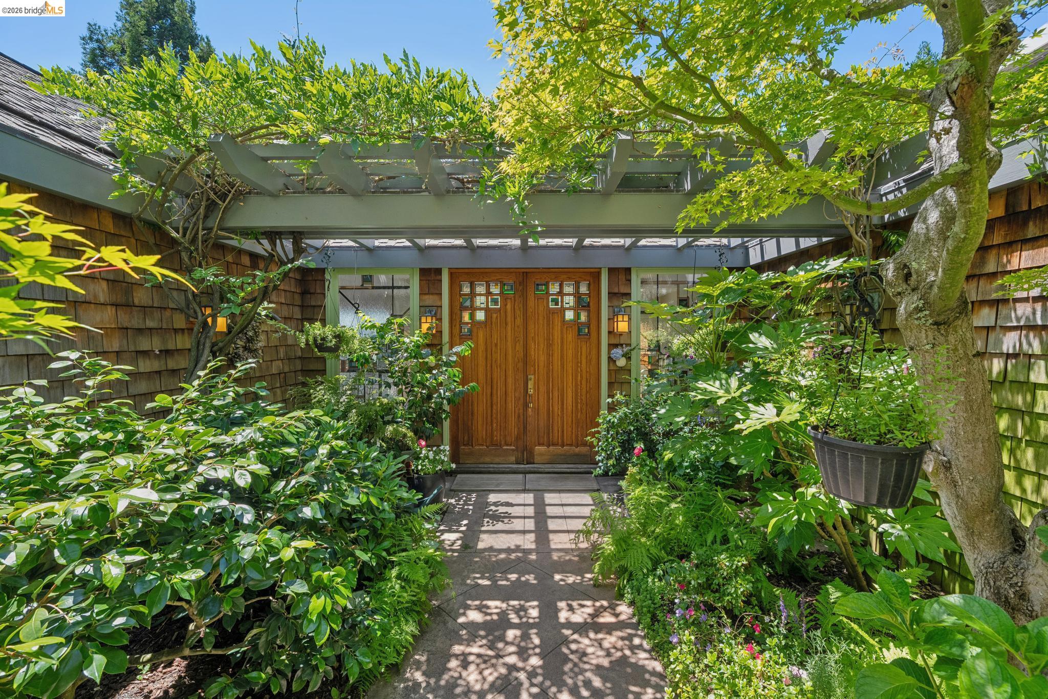 2223 Tunnel Road Oakland, CA 94611 - Photo 11 of 61
