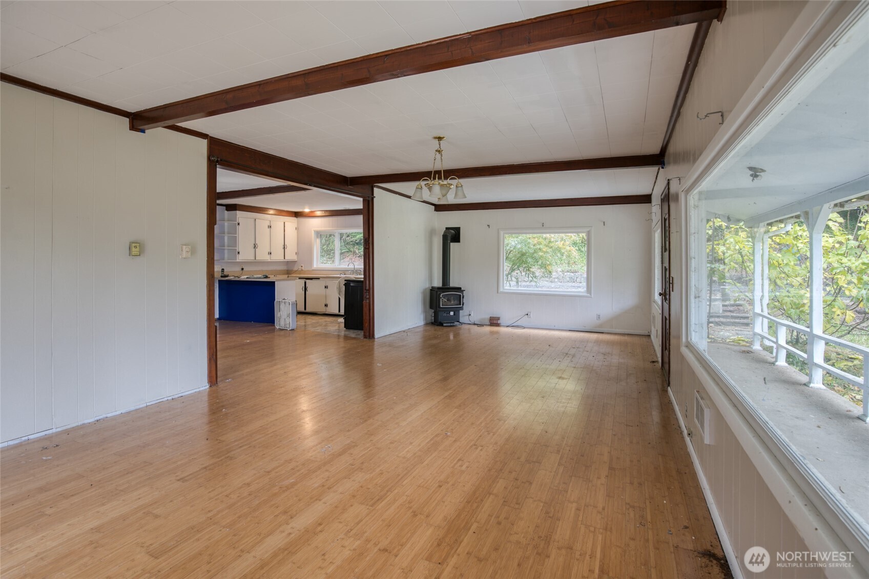 763 Geissler Road Montesano, WA 98563 - Photo 23 of 31 a view of empty room with wooden floor and fan