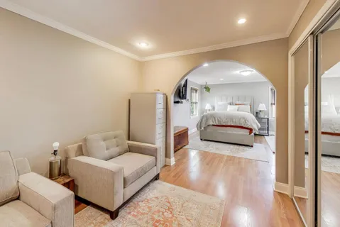 $669,900 | 9761 Elm Terrace, Des Plaines, IL 60016
