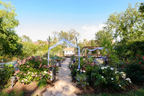 $669,900 | 9761 Elm Terrace, Des Plaines, IL 60016