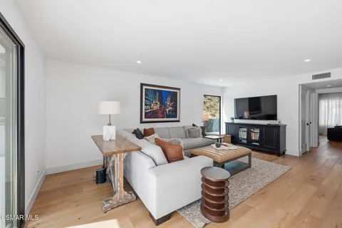 $1,899,000 | 1659 Bucksglen Court, Westlake Village, CA 91361