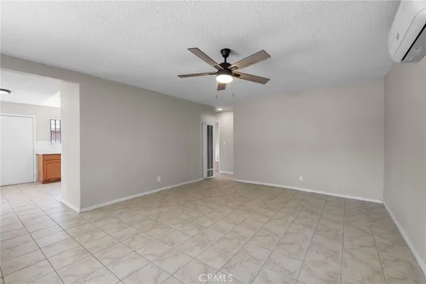 $3,300 | 207 Flora Street, Santa Ana, CA 92707