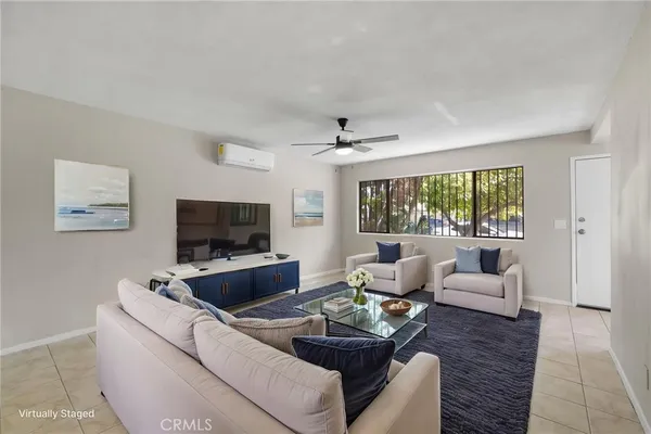 $3,300 | 207 Flora Street, Santa Ana, CA 92707