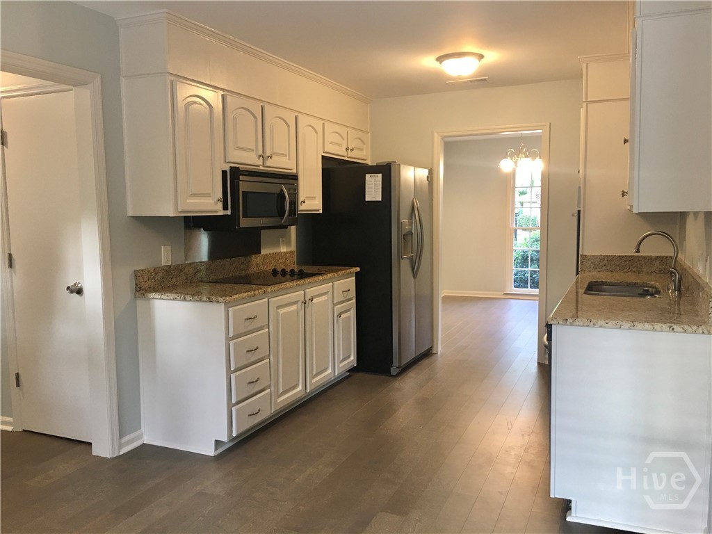 112 Steerforth Road Savannah, GA 31410 - Photo 4 of 29