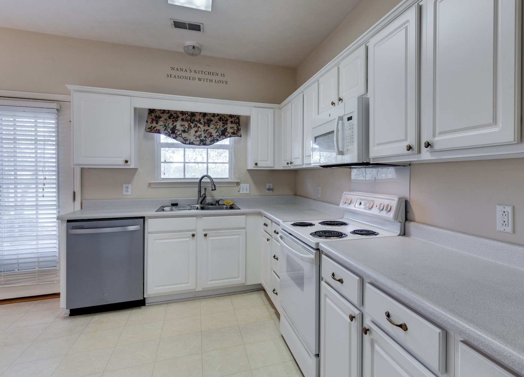 1024 Rutherford Way Hendersonville, TN 37075 - Photo 7 of 21 Gallery Image 7