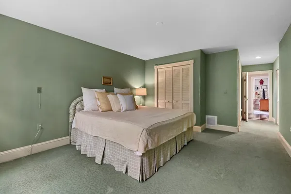 $419,900 | 8 Burns Meadow, Unit 8, Longmeadow, MA 01106