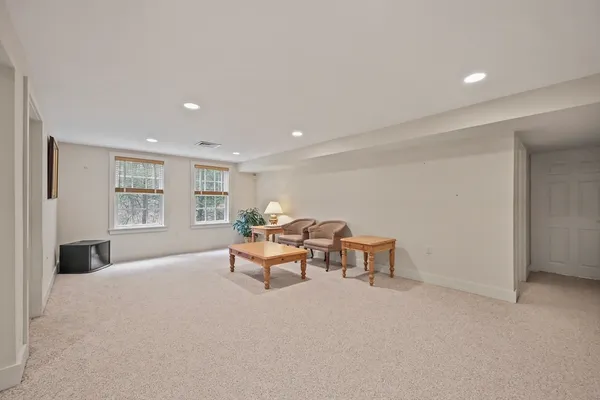 $419,900 | 8 Burns Meadow, Unit 8, Longmeadow, MA 01106