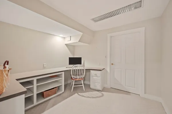 $419,900 | 8 Burns Meadow, Unit 8, Longmeadow, MA 01106