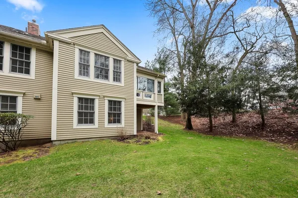 $419,900 | 8 Burns Meadow, Unit 8, Longmeadow, MA 01106