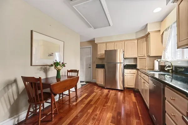 $419,900 | 8 Burns Meadow, Unit 8, Longmeadow, MA 01106