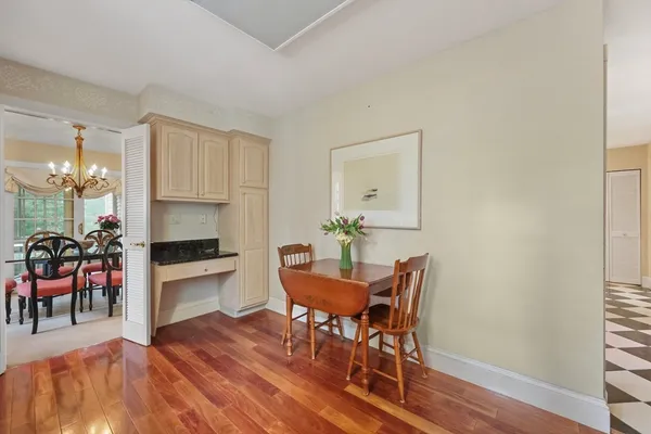 $419,900 | 8 Burns Meadow, Unit 8, Longmeadow, MA 01106