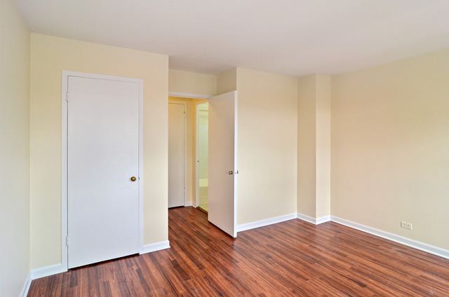 2909 North Sheridan Road, Unit 1212 Chicago, IL 60657 - Photo 7 of 10