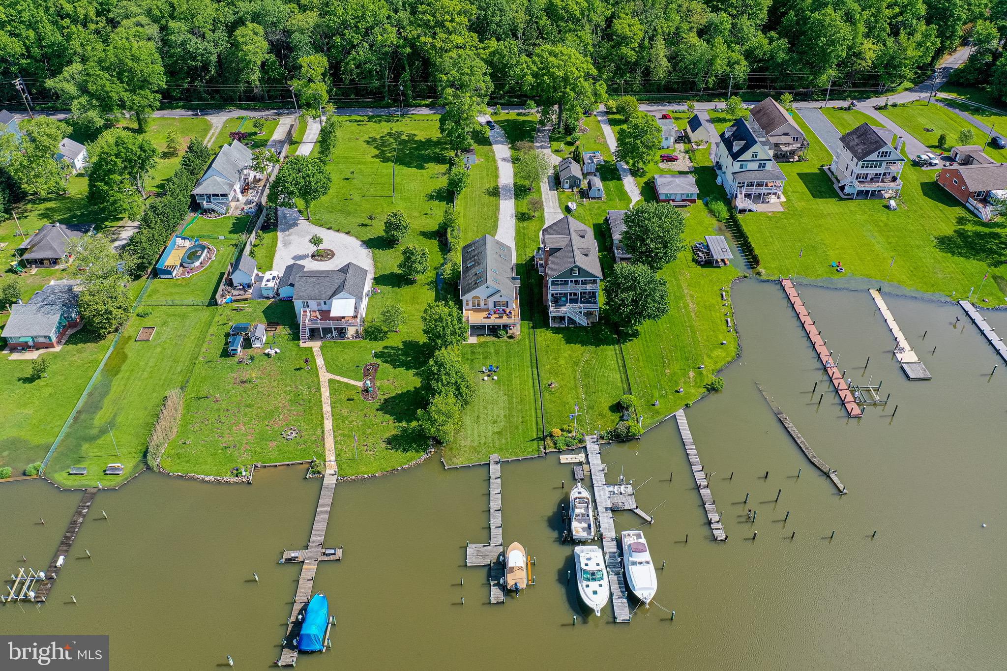 3733 Clarks Point Road Middle River, MD 21220 - Photo 15 of 119