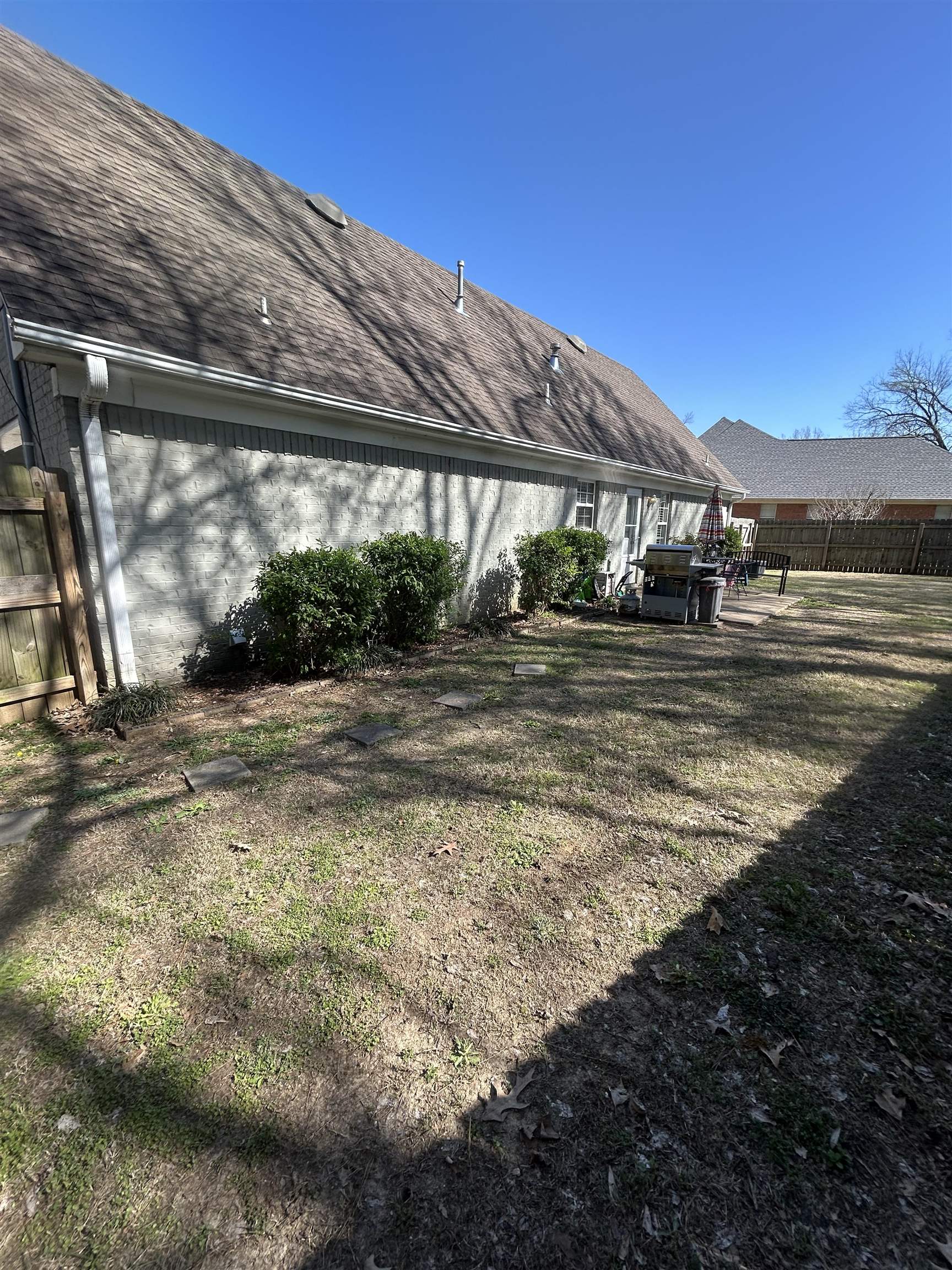 1535 Roane Street Covington, TN 38019 - Photo 21 of 25 View of yard