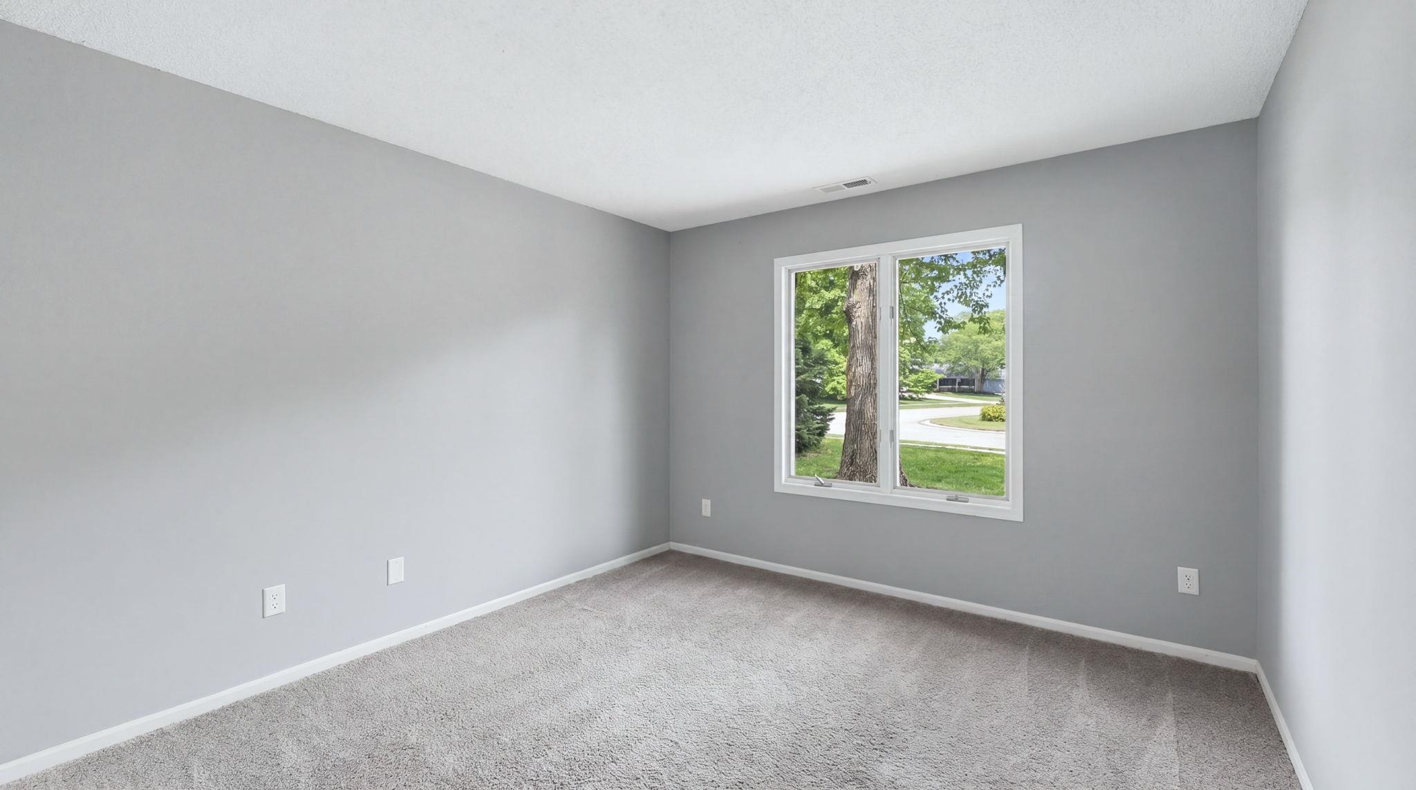 5920 Tomahawk Trail Fort Wayne, IN 46804 - Photo 14 of 32