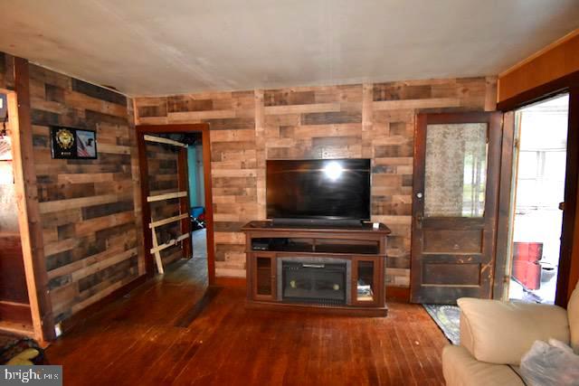 15 Main Street Cream Ridge, NJ 08514 - Photo 5 of 29