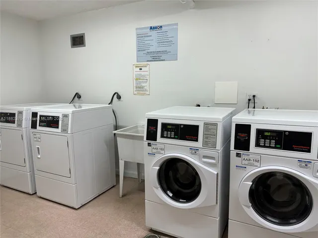 $2,750 | 230 174th Street, Unit M01, Sunny Isles Beach, FL 33160