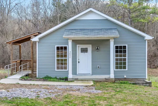 $1,295 | 3857 Budds Creek Road, Cunningham, TN 37052