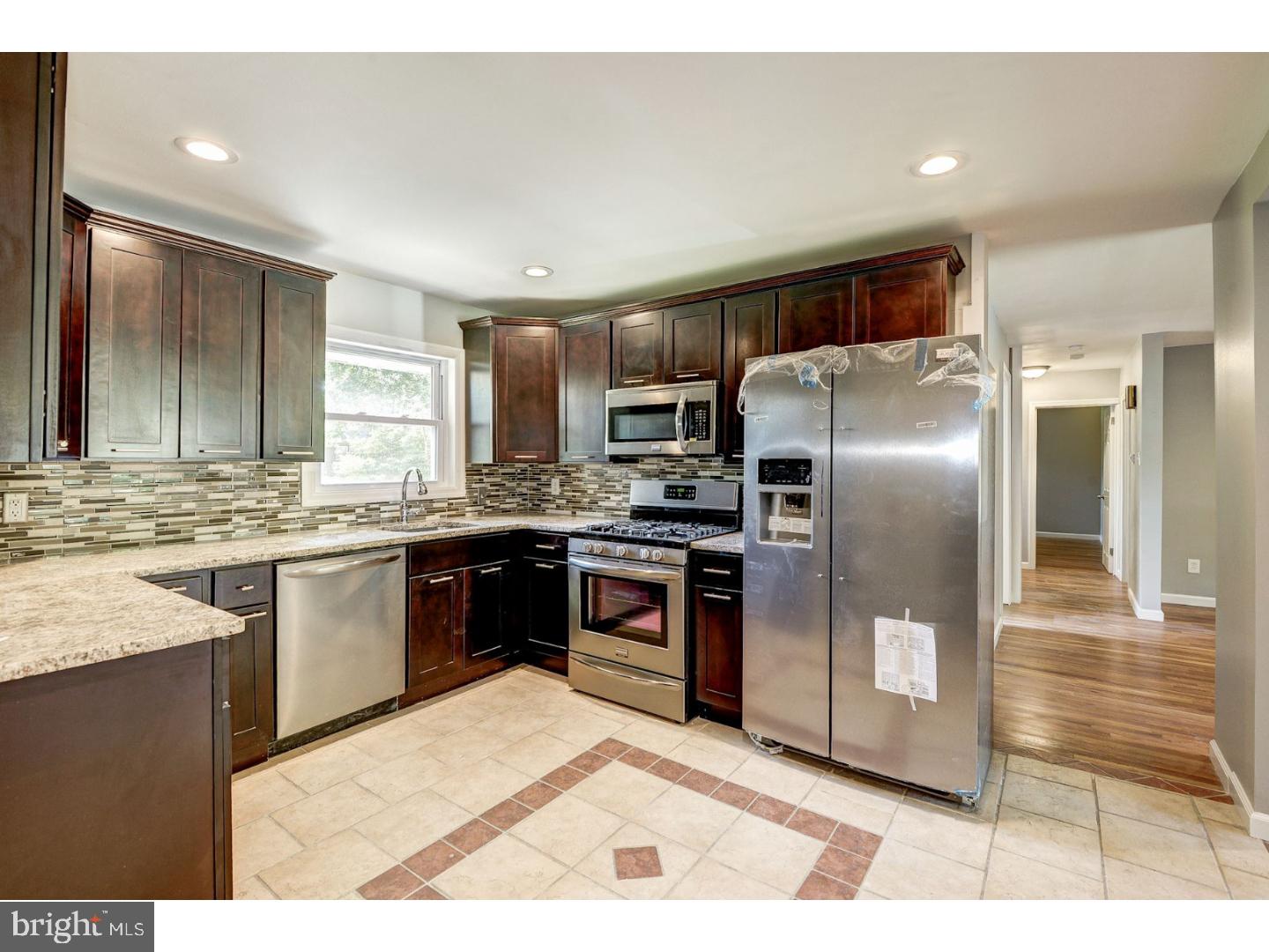16 Pratt Road Cherry Hill, NJ 08002 - Photo 9 of 25 Gallery Image 9