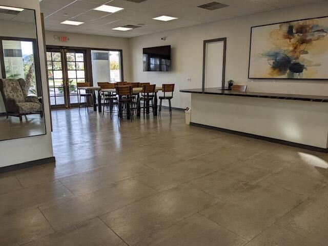 $2,500 | 77638 Calle Las Brisas North, Palm Desert, CA 92211