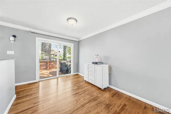 $285,000 | 11959 Brookmont Drive, Maryland Heights, MO 63043