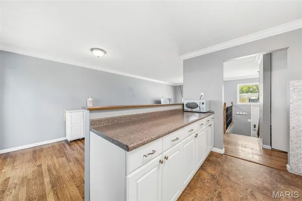 $285,000 | 11959 Brookmont Drive, Maryland Heights, MO 63043