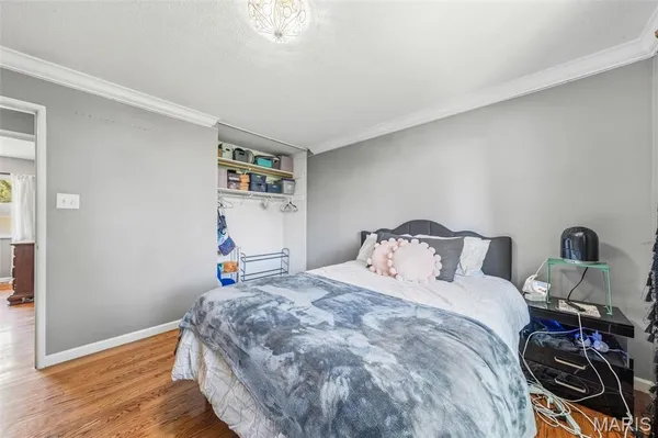$285,000 | 11959 Brookmont Drive, Maryland Heights, MO 63043